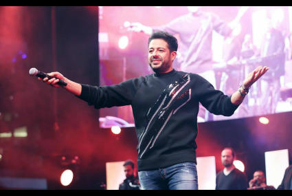 محمد حماقي في حفل رأس السنة بأبوظبي