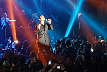  حفل عمرو دياب في عيد الحب