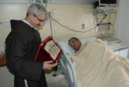 شعر الفنان محمد شرف بالسعادة لهذا الزيارة