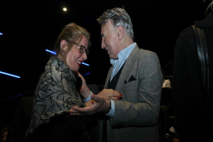 عزت أبو عوف وشقيقته مها في عرض فيلم Les Petits Chats أو القطط الصغيرة 