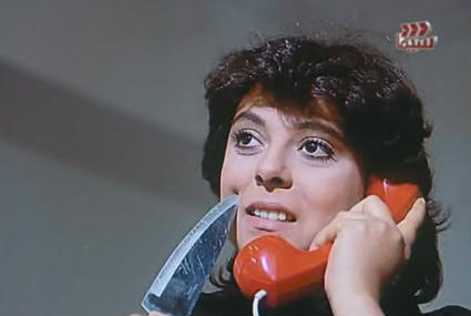 دور المجنونة في فيلم "المجنونة" عام 1985