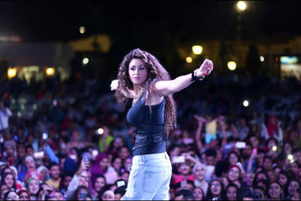 مي سليم أطلت بشكل جريء في الحفل