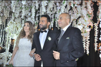  تامر عاشور وعروسته سمر