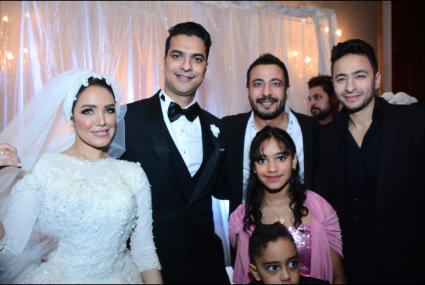 حمادة هلال ومحمد نجاتي في حفل زفاف مصطفى أبو سريع وسارة ربيع