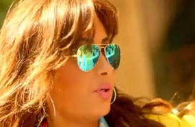 لطيفة في لقطة من &quot;بالعربي&quot;