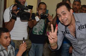 حكيم في لجنة تصويته 