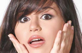 منة فضالي:
اعتادت الظهور في عدد من برامج المقالب، بل قد لا يمر أحدهم مرور الكرار من دون أن تحل ضيفة فيه، ومنها "رامز قلب الأسد" و"حيلهم بينهم". وربما يرجع السر وراء إصرار صناع هذه البرامج على استضافه منة فضالي فيها هو عصبيتها الزائدة التي تخلق أجواء خاصة من التوتر. شاهد منة فضالي مع عمرو رمزي في "حيلهم بينهم":
<iframe width="420" height="315" src="//www.youtube.com/embed/zIYZn5dNH1E" frameborder="0" allowfullscreen></iframe>