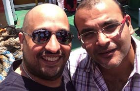 أيمن وتوما وصورة "سيلفي" في مكان الاحتفال