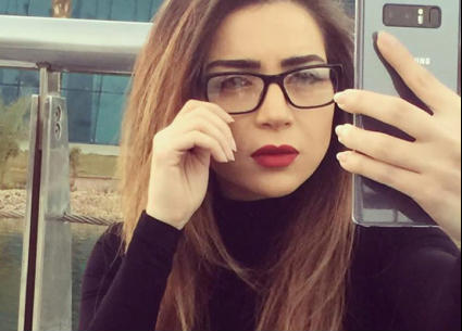 مي عز الدين آخر المنضمين للقائمة، وأعلنت عبر حسابها بتطبيق Instagram أنها تعاني من ضعف في النظر