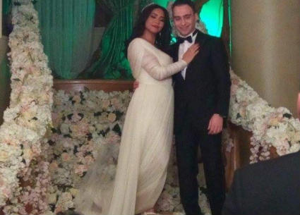 شيرين عبد الوهاب في الفستان الأبيض الأول 