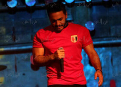 كواليس تصوير تامر حسني لأغنية كأس العالم