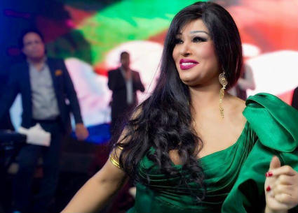 فيفي عبده متواجدة بشكل مستمر على مواقع التواصل الاجتماعي مما يتيح لمحبيها التواصل معها