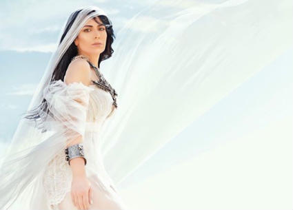 صبا مبارك في أحدث جلسة تصوير لها 