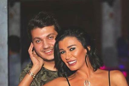 نادين الراسي وابنها