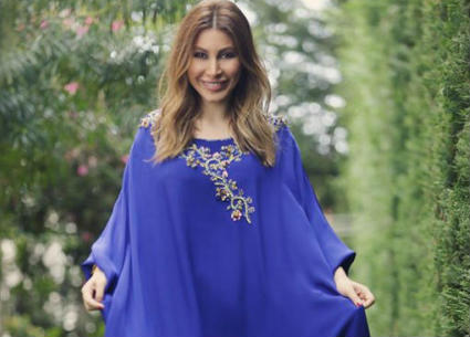 إطلالات اللبنانية يارا بعباءة مميزة