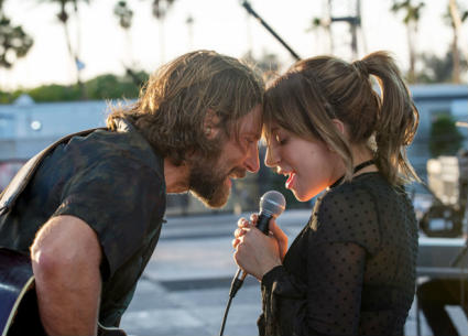 ليدي جاجا وبرادلي كوبر