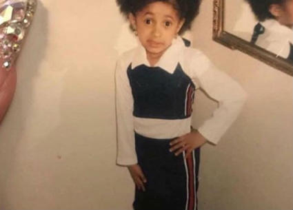 الصورة المنتشرة لـ كاردي بي في طفولتها