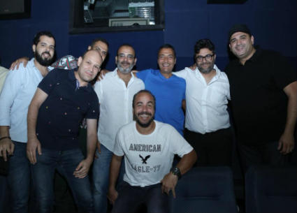 حميد الشاعري مع صناع فيلم "البدلة"