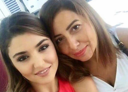 هاندا أرتشيل ووالدتها