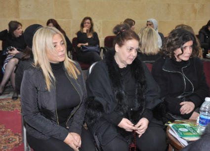 عزاء والد نهال عنبر