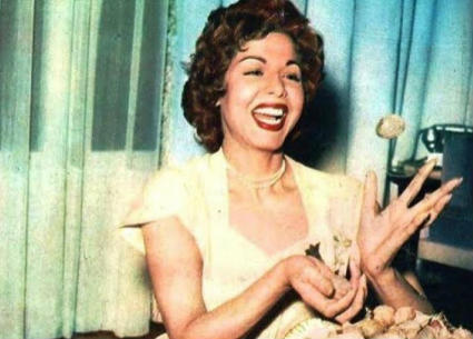 احتفال فنانات الزمن الجميل بالعيد