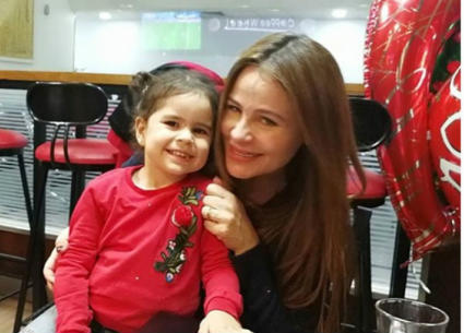 كارول سماحة وابنتها تالا