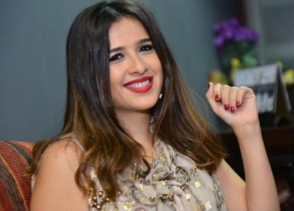 ياسمين عبد العزيز