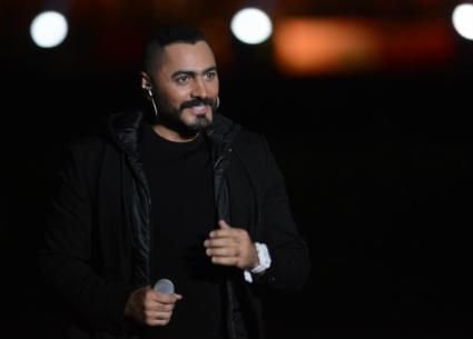 تامر حسني في ختام الأمم الإفريقية للشباب