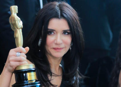 غادة عادل بمكياج بسيط