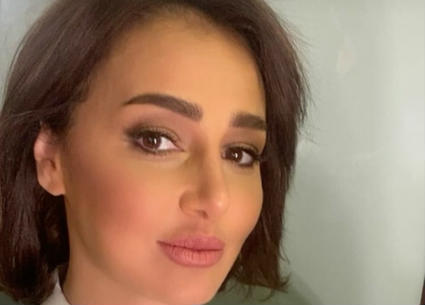 نيو لوك لحلا شيحة في فيلم "مش أنا" مع تامر حسني