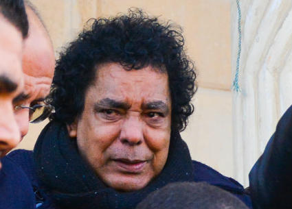 بكاء منير في جنازة محمود أبا يزيد