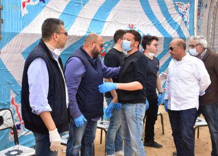 معتز التوني وعمرو الليثي يتلقيان العزاء