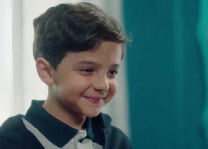 أدم وهدان يبلغ من العمر 7 سنوات