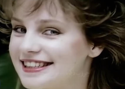 شيرين رضا بدأت موديل إعلانات في فترة الثمانينيات