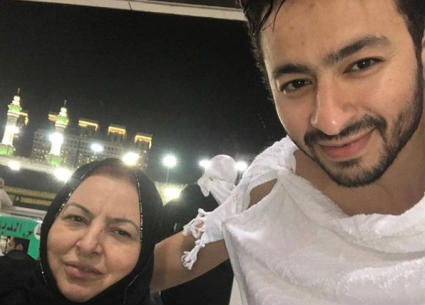 حمادة هلال ووالدته