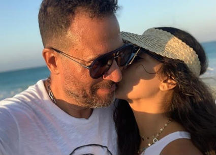 ماجد المصري وزوجته