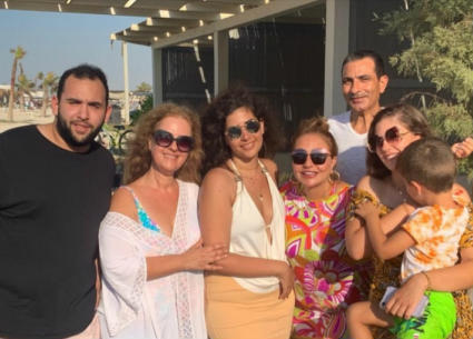 ليلى علوي وعائلتها