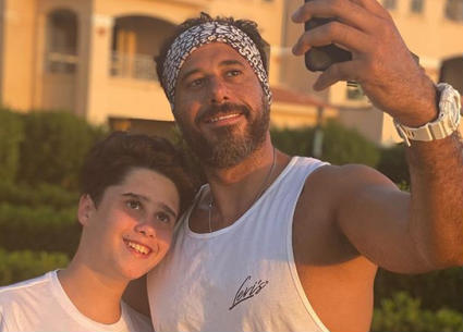 أحمد السعدني وابنه