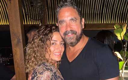 أمير كرارة وزوجته