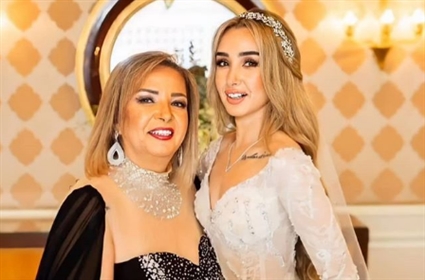 هنا الزاهد ووالدتها