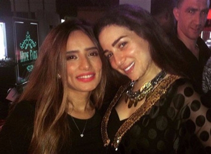 مي عز الدين وزينة