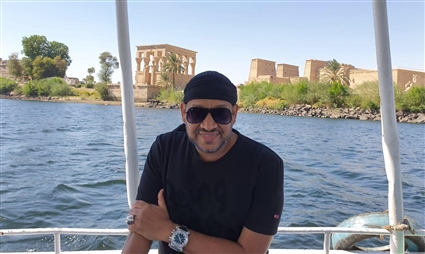 عصام كاريكا