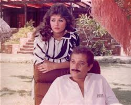 محمود عبد العزيز وليلى علوي