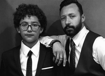 أحمد فهمي وابنه