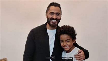 تامر حسني والطفل يوسف