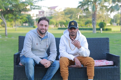 أوكا مع محمد عاشور 