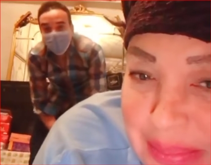 فيفي عبده وطبيبها المعالج