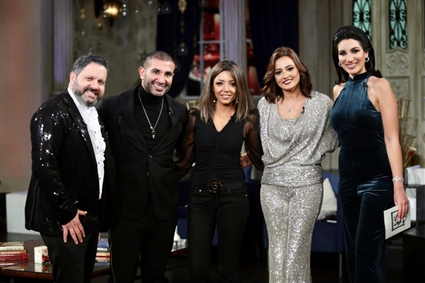 نانسي مجدي وبشرى وأحمد سعد وخطيبته وإدوارد