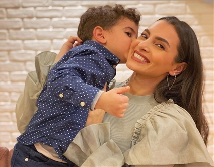 كارمن سليمان وابنها