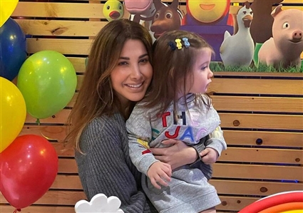 نانسي عجرم وابنتها